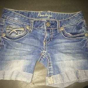 Super cute shorts! Size 0